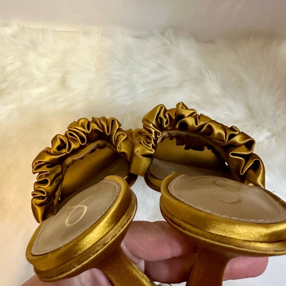 Sam Edelman Kady Ruffle Satin Slides/Heels in Yellow Gold. Size 6.5. NWT - Picture 8 of 8